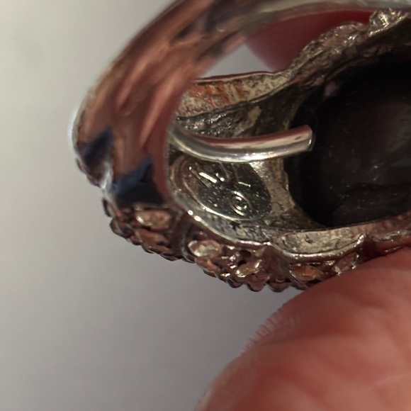 Kenneth Jay Lane Black and Silver Statement Ring - Picture 7 of 8